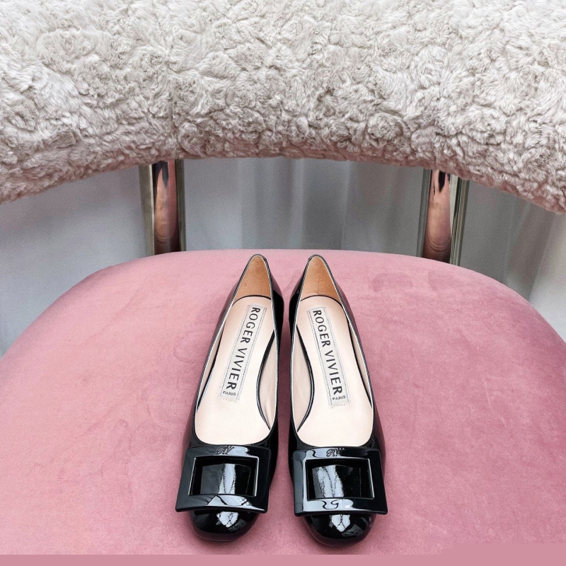 roger u1u1er flat shoes